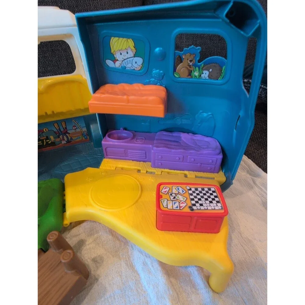 Fisher-Price Little People Camper RV Sounds and Lights Toy